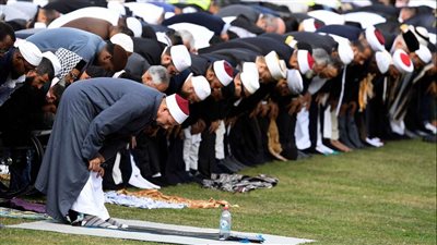 تعمل ايه لو أدركت الإمام قبل الرفع من الركوع؟.. اعرف رد دار الإفتاء