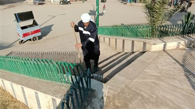 حملات نظافة لرفع المخلفات والقمامة في أسيوط