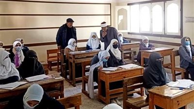 رئيس منطقة الإسكندرية الأزهرية والوكيل الشرعي يتابعان امتحانات الابتدائي والإعدادي