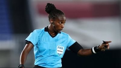 الرواندية ساليمة موكنسانجا تدخل تاريخ التحكيم في بطولة أمم أفريقيا