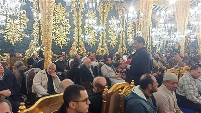 وسط غياب للإعلاميين.. أرملة وائل الإبراشي تتلقى العزاء بمسقط رأسه بشربين