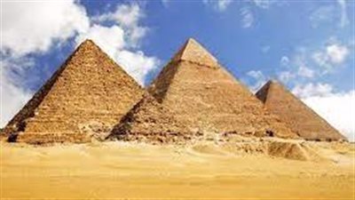 تفسير رؤية الأهرامات في المنام وعلاقته باتباع البدع والخرافات 