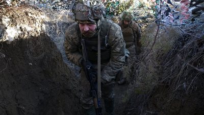 أزمة أوكرانيا.. بوتين يهدد بإشعال الحرب وواشنطن تخيره بين طريقين