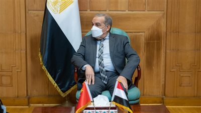 وزير الدولة للإنتاج الحربي يشيد بمنتدى شباب العالم