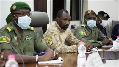 بسبب المماطلة في تسليم السلطة.. مالي في خندق العقوبات الدولية