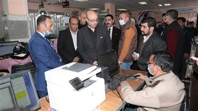 محافظ بني سويف يتفقد سير العمل بالمركز التكنولوجي بالفشن 