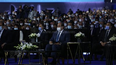 28 صورة ترصد كواليس جلسة 