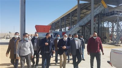 تطوير مصنعي تدوير المخلفات والعسل بتونا الجبل بالمنيا