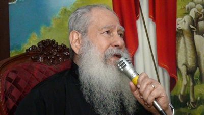 وفاة القس مكاري يونان متأثرًا بتداعيات فيروس كورونا 