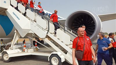 الصحة الكاميرونية تجري مسحات سريعة للجماهير المصرية قبل حضور مباراة مصر والسودان