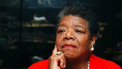 مايا أنجيلو.. أول امرأة سوداء على عملة معدنية أمريكية تكربما لدورها