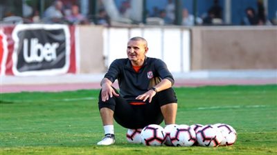 طارق سليمان يعود إلى القاهرة بعد انضمام الحضري إلى بعثة منتخب مصر