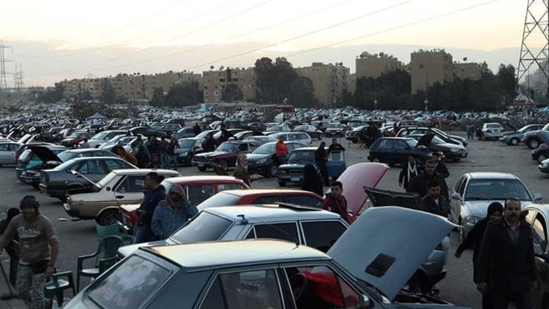 سوق السيارات 