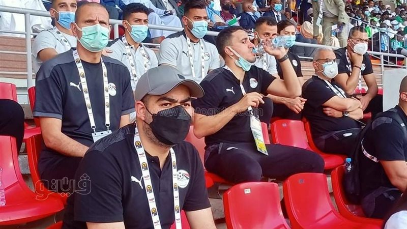 لاعبين المنتخب الوطني