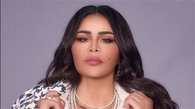 أحلام تغادر الكويت بعد احتجازها في المطار