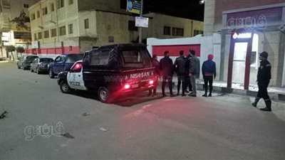 مواطن يشعل النار في ماكينة صرف آلي بالغربية | صور