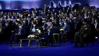 السيسي: الفقر يؤدي بالبلاد للدخول في متاهة يصعب الخروج منها