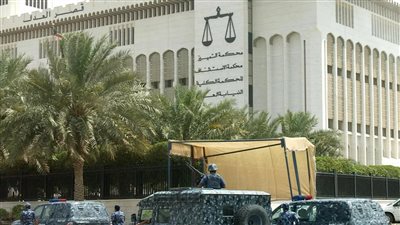 الداخلية الكويتية توقف 4 ضباط بتهمة التعذيب