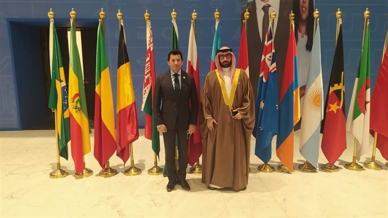 وزير الشباب والرياضة