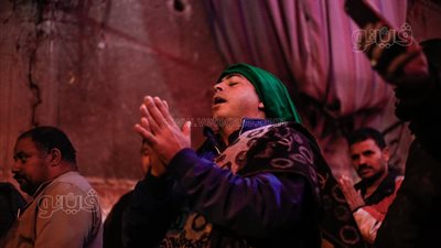 مدد يا صاحبة الكرامات.. توافد المريدون على مولد السيدة نفيسة | فيديو