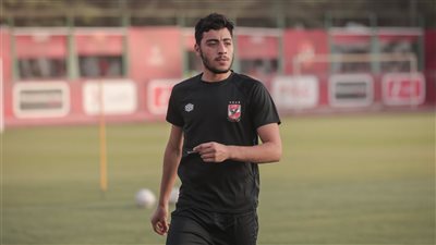 أكرم توفيق يعود للقاهرة غدًا لإجراء عملية الرباط الصليبي 