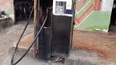 ضبط كمية من المواد البترولية المدعمة داخل مخزن بدون ترخيص بالإسكندرية