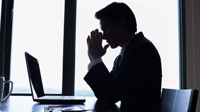 تفسير رؤية الوزير في المنام وعلاقته بزوال الهموم والمشاكل والأحزان 