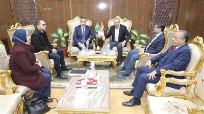 محافظ المنوفية يستعرض خطة تطوير المناطق غير المخططة 