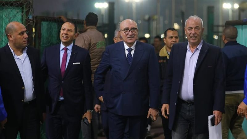 اللجنة المكلفة بادارة