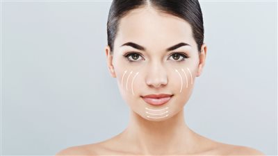 أسباب ظهور الخطوط الرفيعة بالبشرة