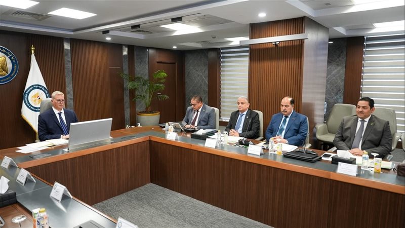 بدوي أثناء انعقاد