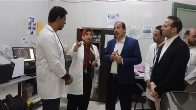 نائب وزير الصحة يتفقد المنشآت الطبية بالبحيرة ويوصي بصرف مكافآت للمتميزين