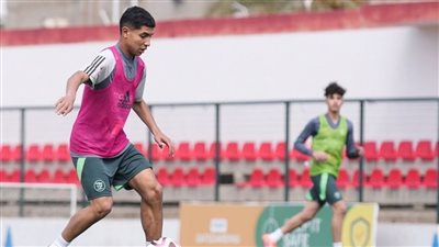 الأهلي يراقب موهبة منتخب الجزائر تمهيدًا للتعاقد معه