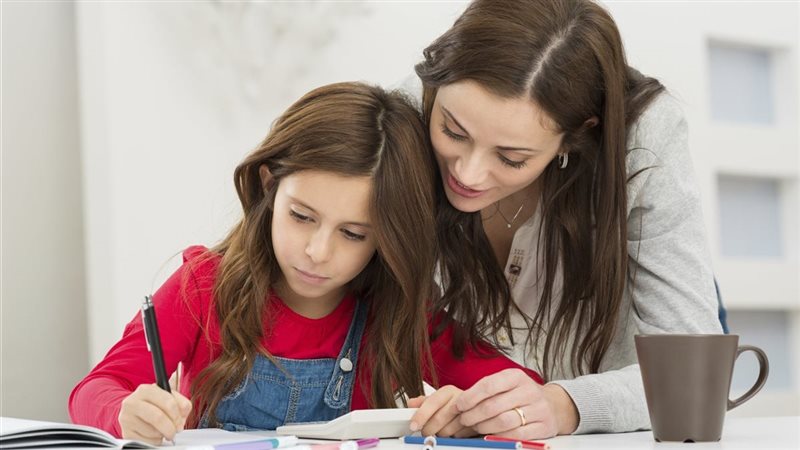 المذاكرة مع الأبناء