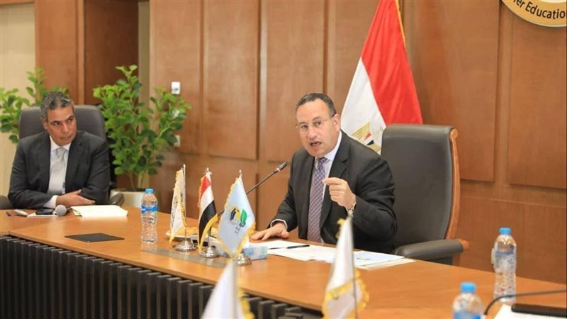 د. عبد العزيز قنصوة