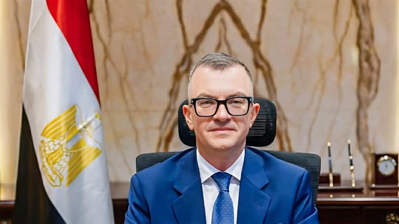 الدكتور أحمد رستم