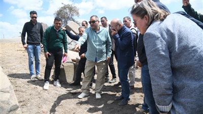 أمين المجلس الأعلى للآثار يتفقد منطقة بهبيت الحجارة بالغربية لبحث خطة تطويره