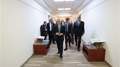 تطبيقا للعمل عن بُعد، وزير العدل يباشر مهامه من المركز القومي للدراسات القضائية 
