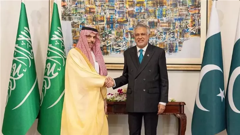 وزيرا خارجية السعودية