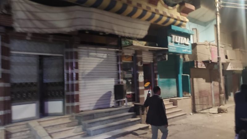 غلق المحال التجارية
