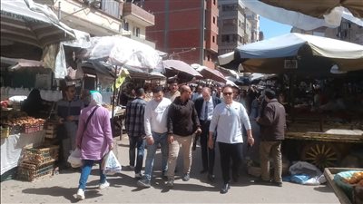 بقيادة مدير المتابعة، حملة مكبرة لتطهير سوق 