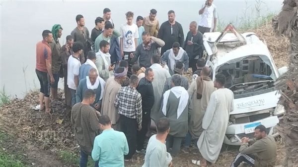 مصرع عاملين وإصابة 12 في انقلاب ميكروباص ببني سويف.. تفاصيل مأساوية