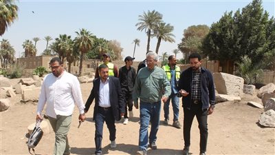 أمين عام الأعلى للآثار يتفقد منطقتي سقارة وميت رهينة