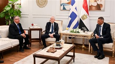 محافظ جنوب سيناء يبحث مع السفير اليوناني تعزيز التعاون المشترك