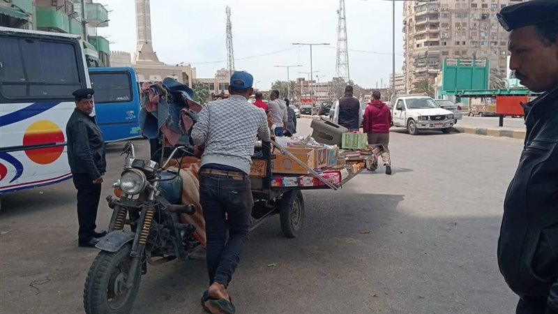 حملات مكبرة في أحياء