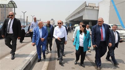 جولة مفاجئة لمحافظ القاهرة بدائري السلام (صور) 