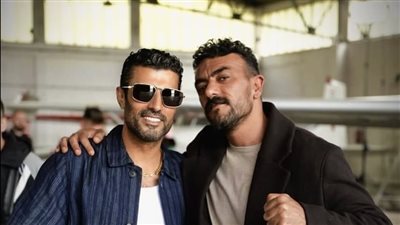 العوضي يثير الجدل بصورة مع محمد سامي، والجمهور: هل يجتمعان في عمل جديد؟