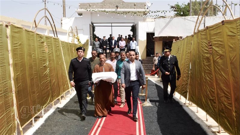 تقديم الكفن ينهي