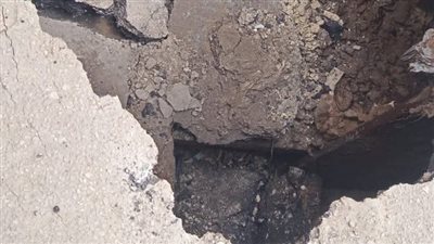  حى المعادى يكشف سبب الهبوط الأرضى بشارع حسنين دسوقى (صور)