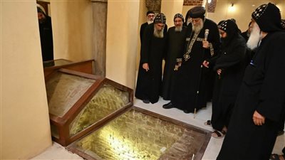 البابا تواضروس يشرح مكتسبات القيامة لرهبان دير أبومقار